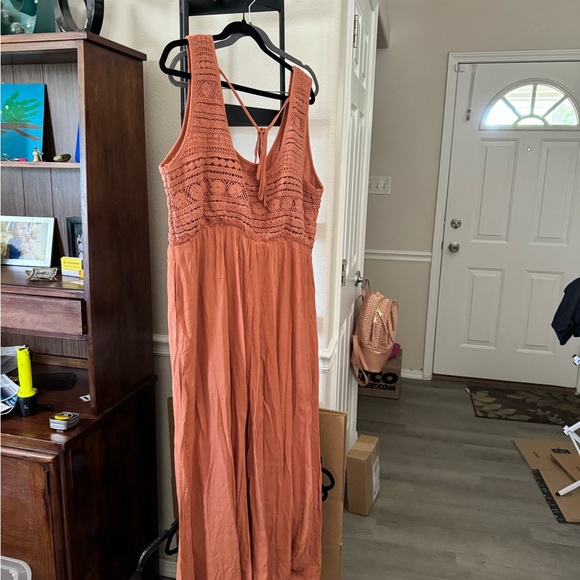 Jumpsuit - Picture 2 of 3